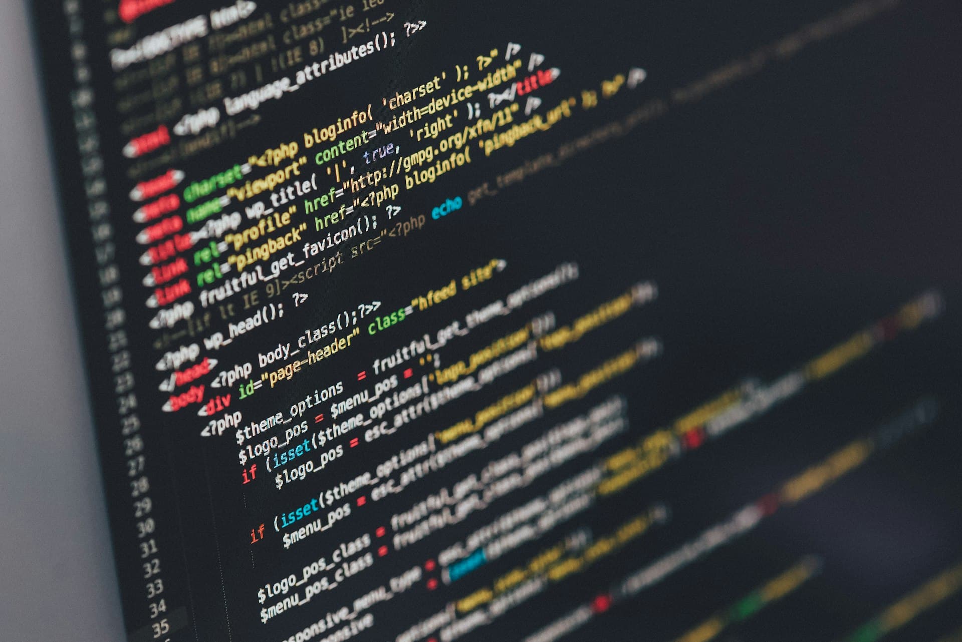Programador a escrever código profissional